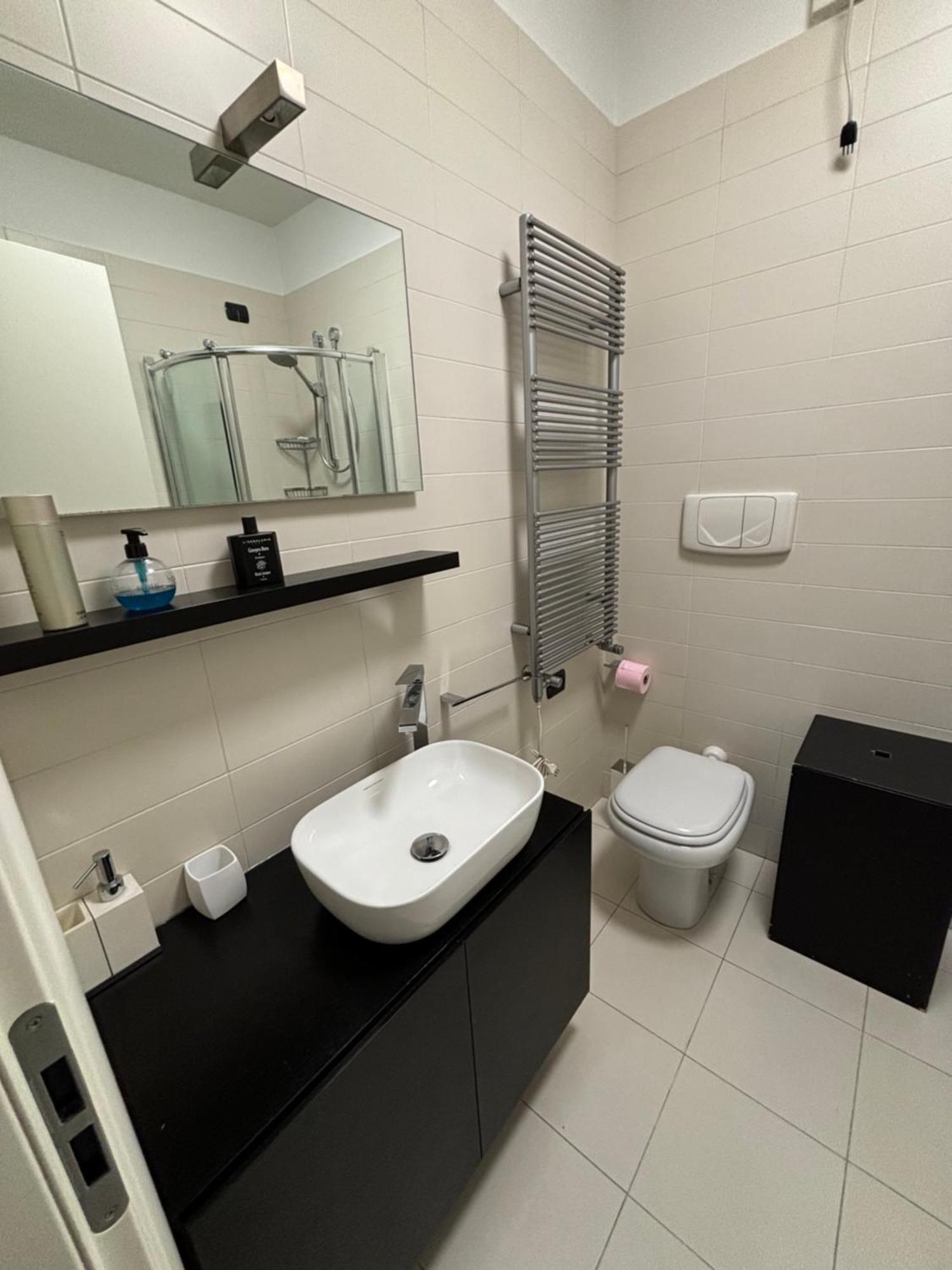 Casa Rino- Rho Fiera Apartment ภายนอก รูปภาพ